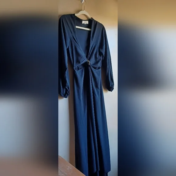 LSPACE DRESS - Picture 2 of 5